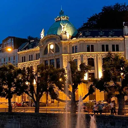 Retro Big With Two Balconies And Lift * Karlovy Vary